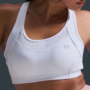 NWT Yvette Sculpt Racerback Padded Running Sports Bra Size S+ White w/Highlights